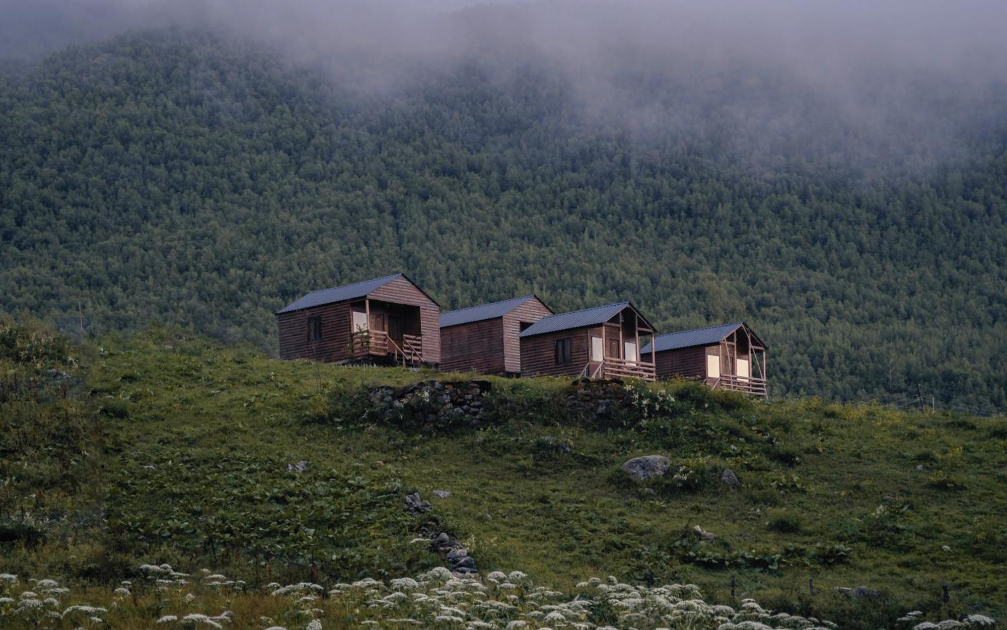 Ushguli Cabins المظهر الخارجي الصورة